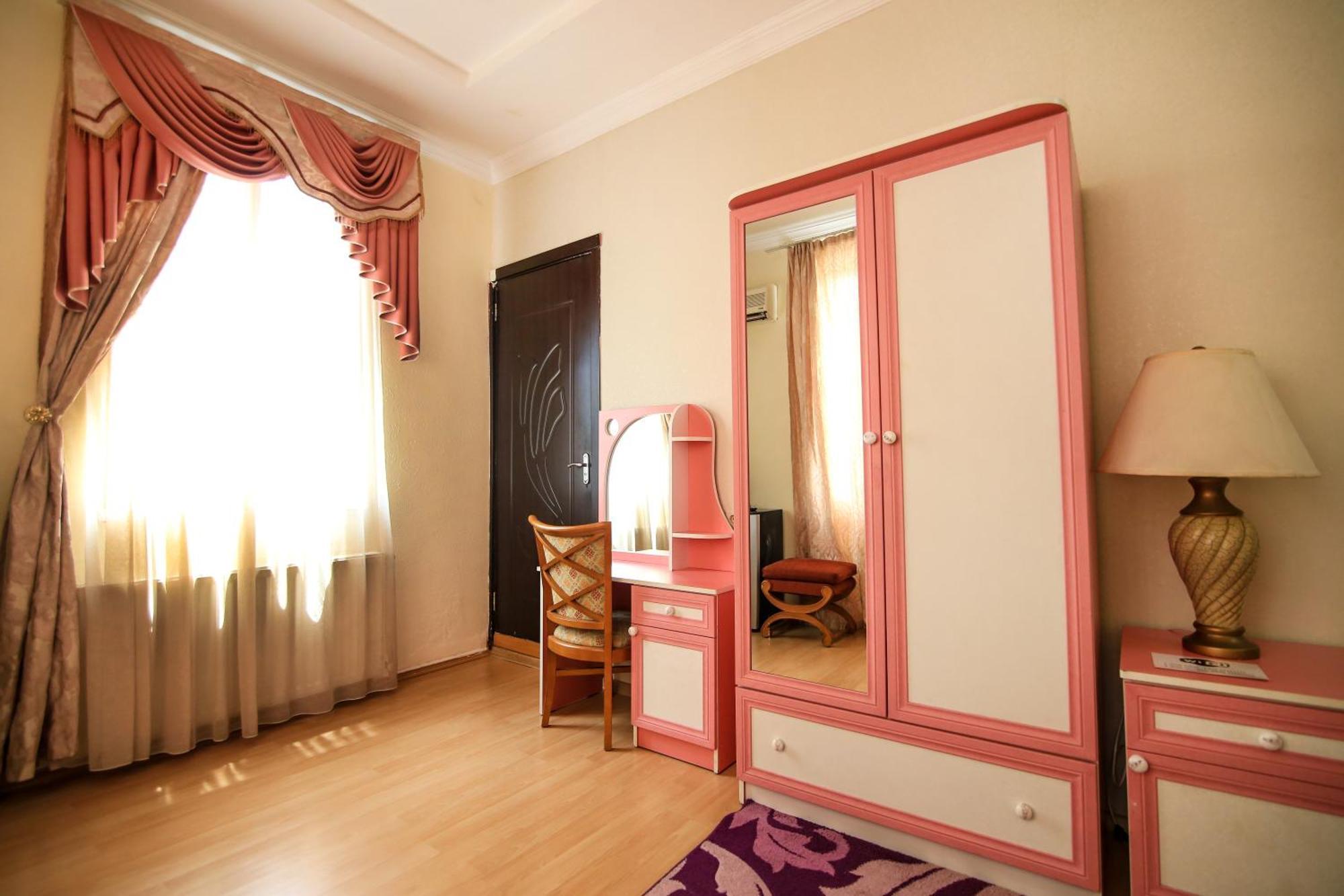 Georgian Palace Tbilisi Zewnętrze zdjęcie